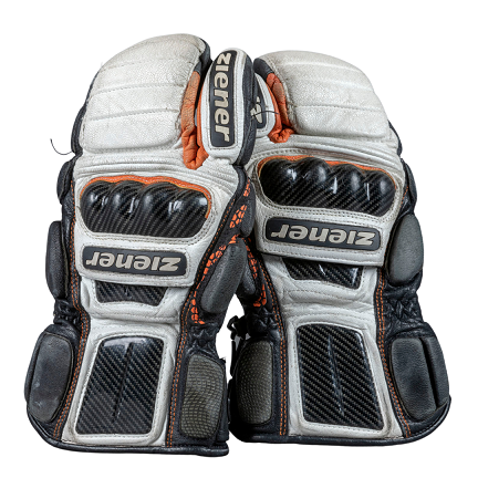 Handschuhe der Monoskibobfahrerin Anna Schaffelhuber, 2010-2018