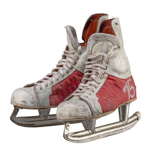 Schlittschuhe von Alois Schloder, dem Kapitän der deutschen olympischen Eishockey-Nationalmannschaft 1976